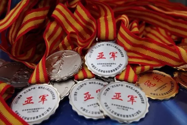 克罗斯警惕：维尼修斯状态堪忧，姆巴佩配合成难题